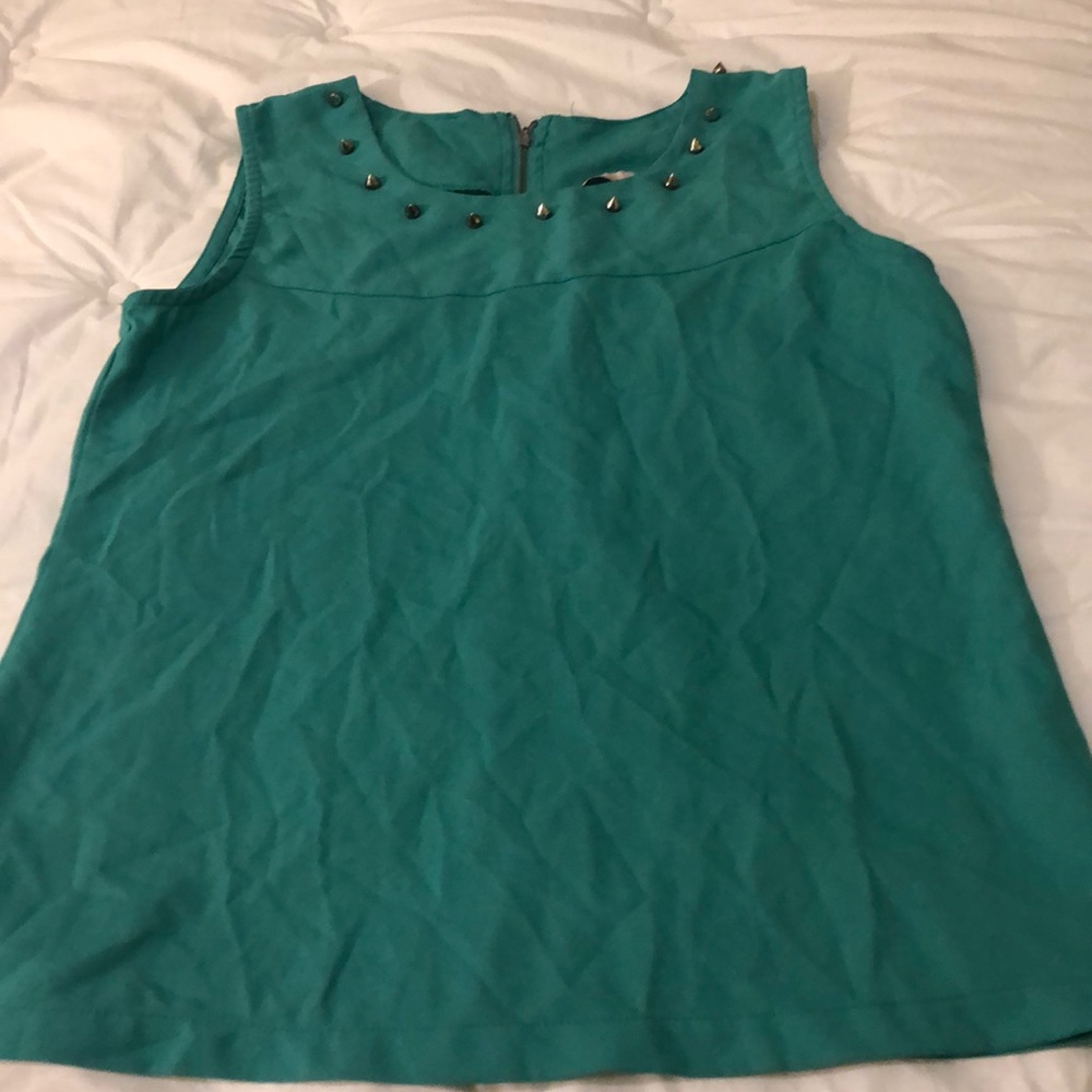 Short sleeve top